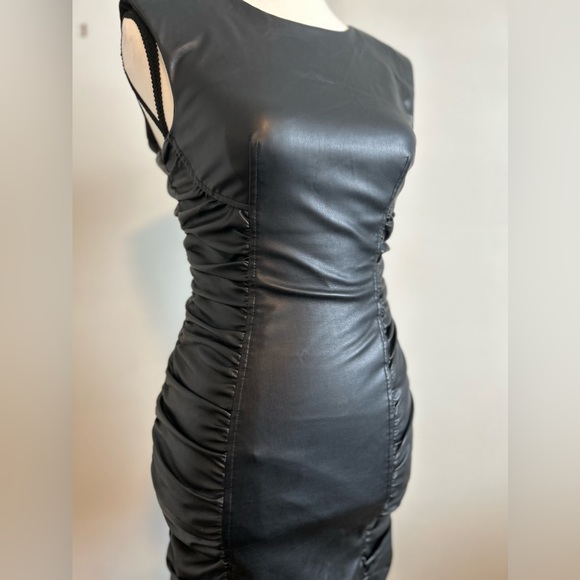 ZARA Blogger Fav Black Faux Leather Bodycon Women's Mini Dress Size XS - Picture 9 of 14